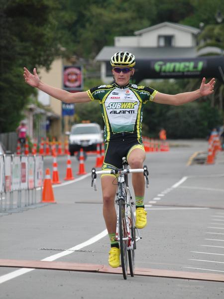 Michael Vink wins Le Race in 2010